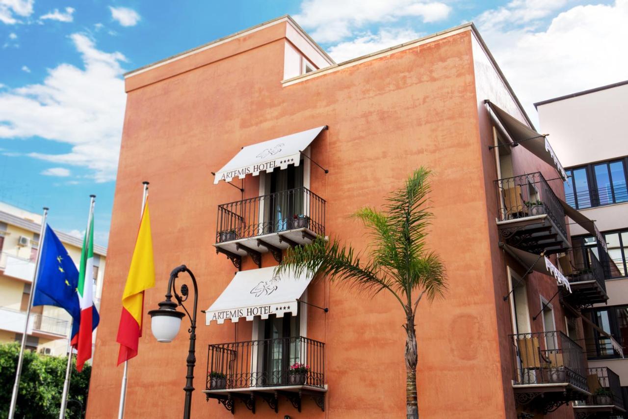Artemis Hotel Cefalu Exterior photo