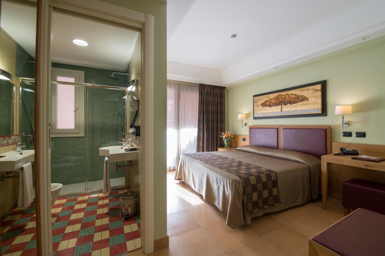 Artemis Hotel Cefalu Exterior photo