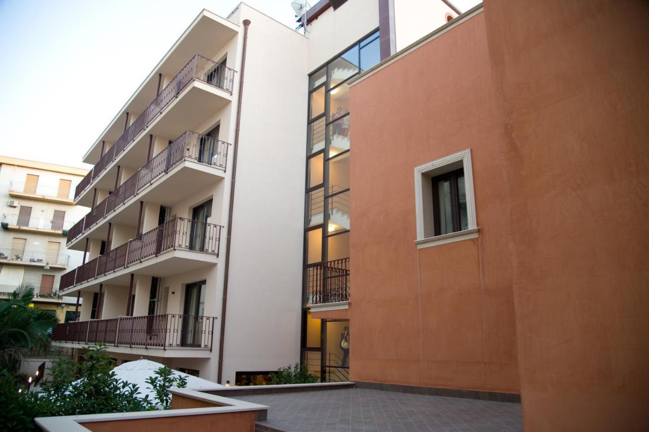 Artemis Hotel Cefalu Exterior photo
