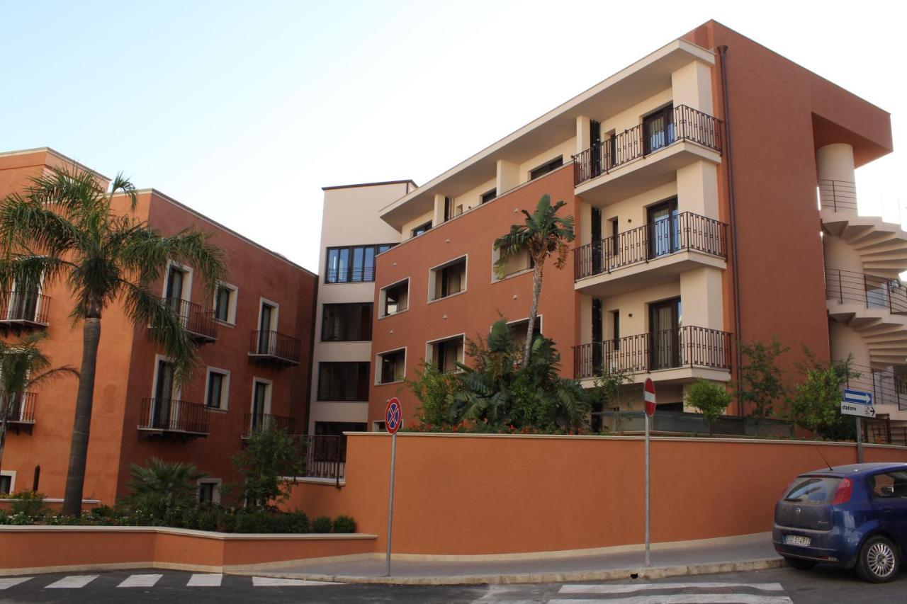 Artemis Hotel Cefalu Exterior photo